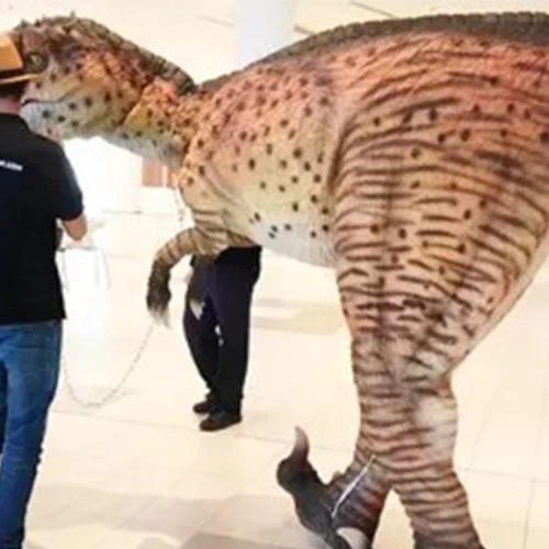 Hidden Bens dinosaurie kostym