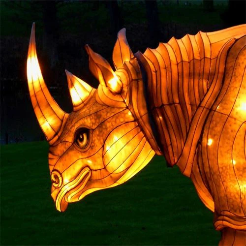 Underbar naturlig storlek Levande Rhinoceros Animal Lantern Festival
